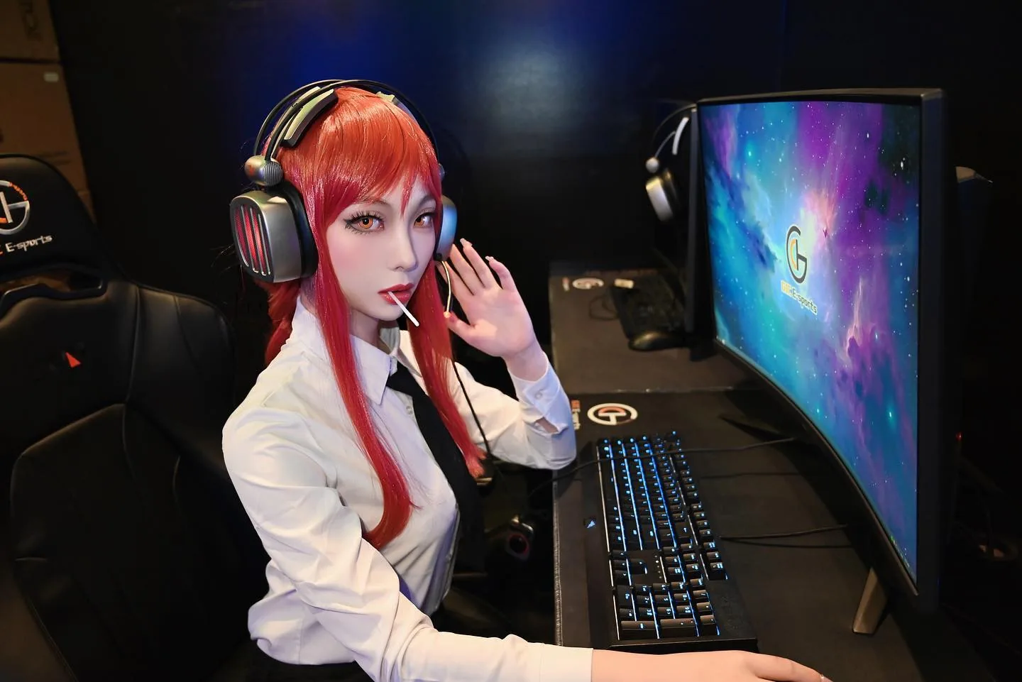COSPLAY gallery item 4